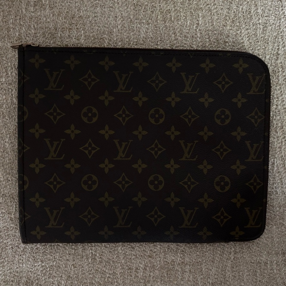 Louis Vuitton Monogram Document Case. - image 1